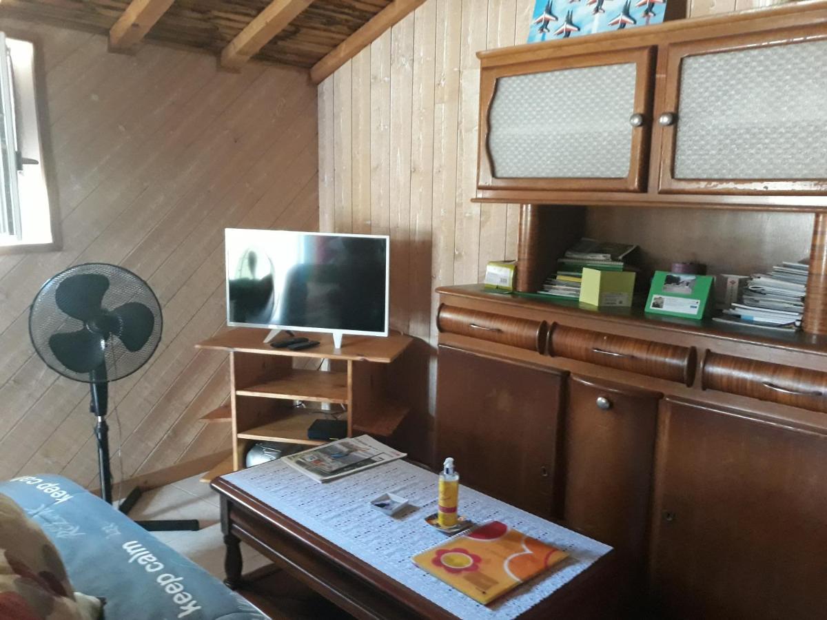 La maison neuve Fontaines  Extérieur photo